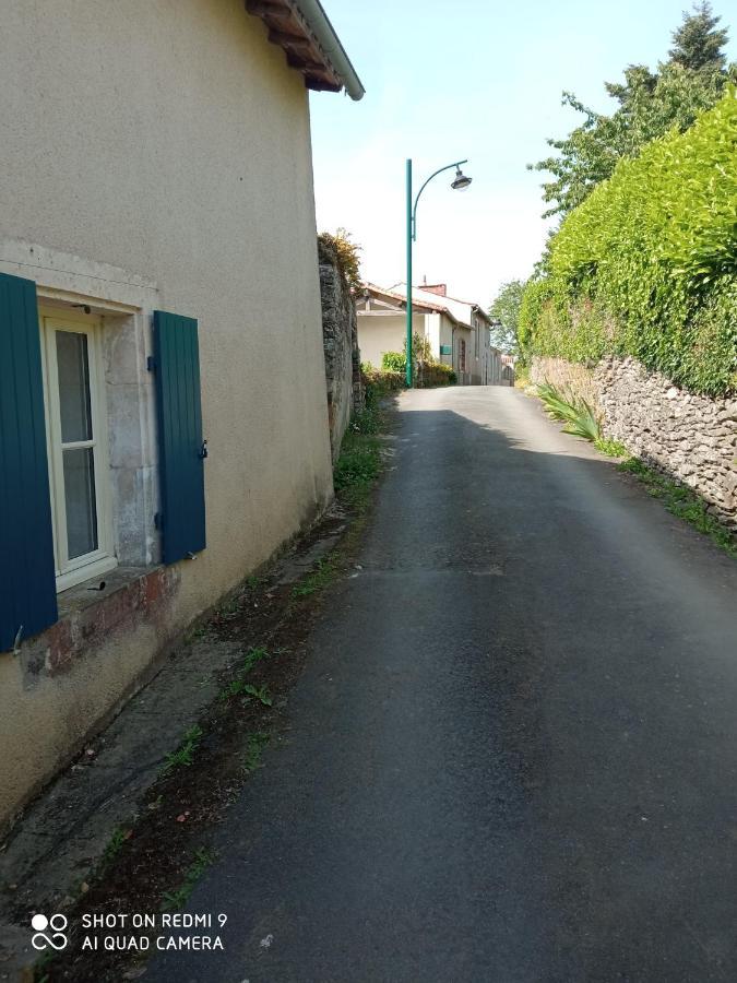 Basse De Ramparts Villa Vouvant Kültér fotó